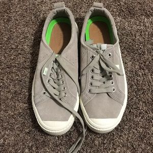 Cariuma shoes. Size 9.5 women. Worn once.